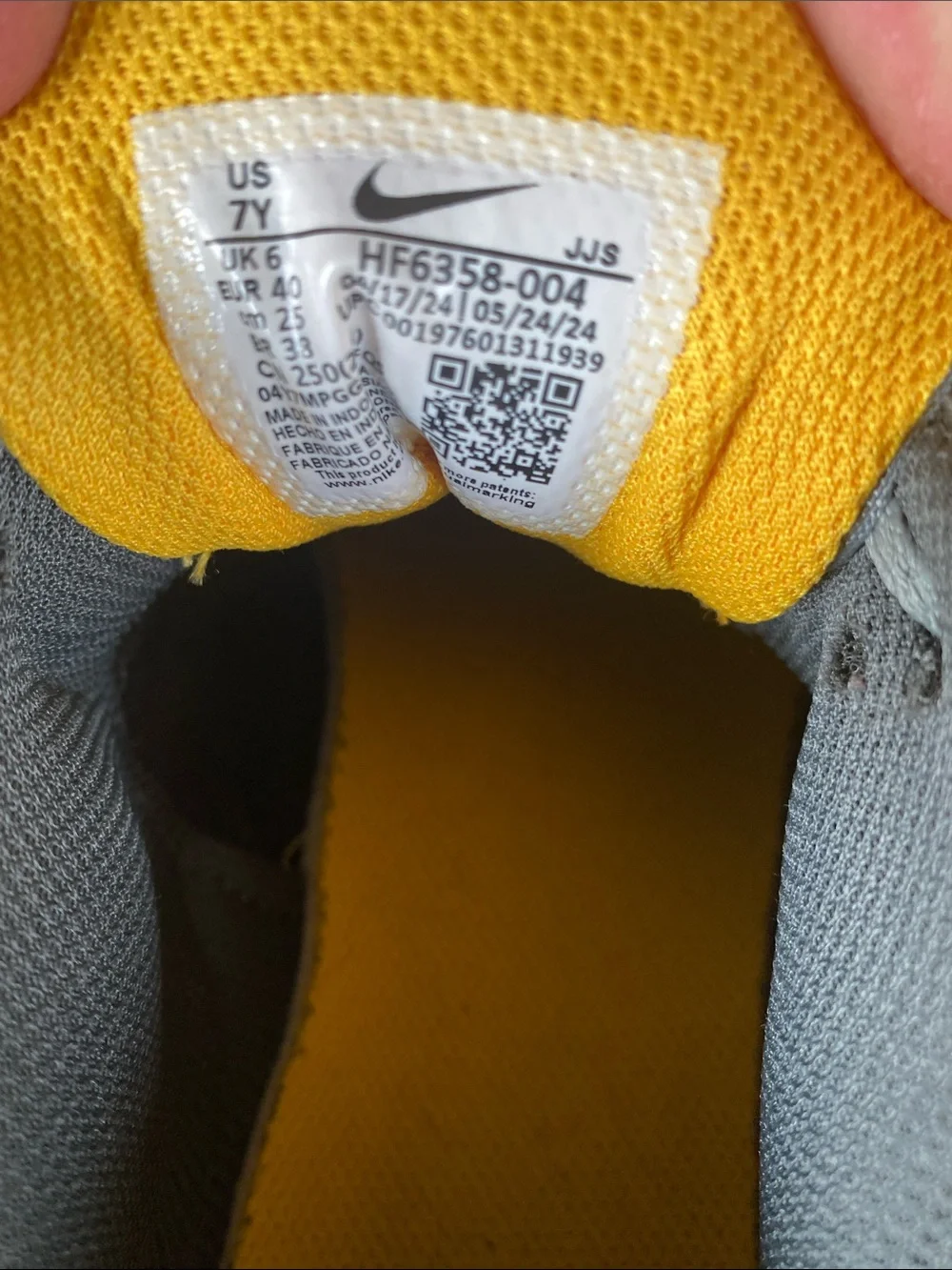 Nike Kids Gray and Yellow Low-Top Sneakers